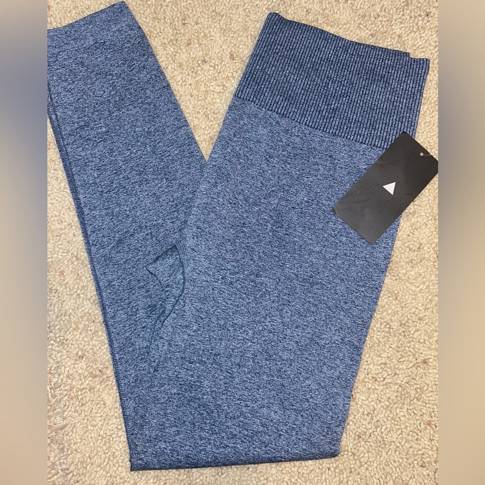 SOLD🔴Vitality Formation Legging NWT - Picture 3 of 7
